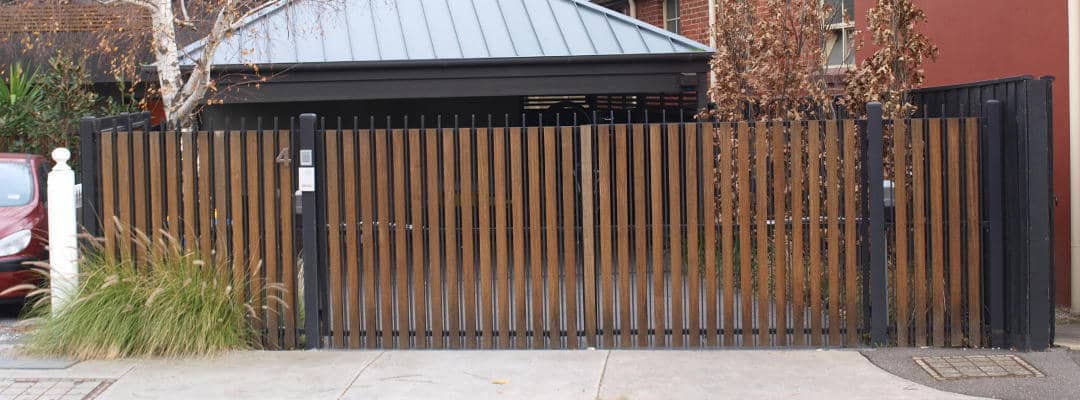 Fencing Contractor Melbourne - Activa Fencing & Decking