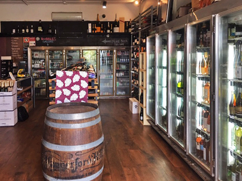 LIQUOR STORE FOR SALE LOWER NORTH SHORE Food/Hospitality