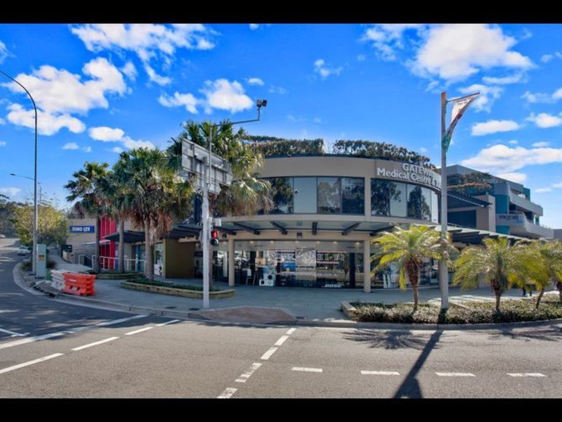 Great value office for 1 in the heart of Mona Vale